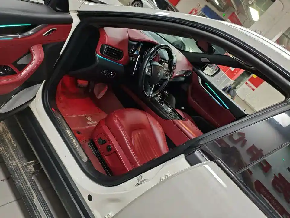 Maserati Levante — миниатюра 3