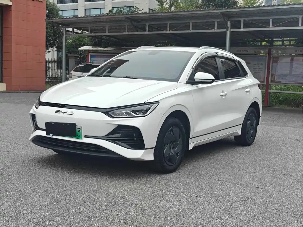 BYD e2