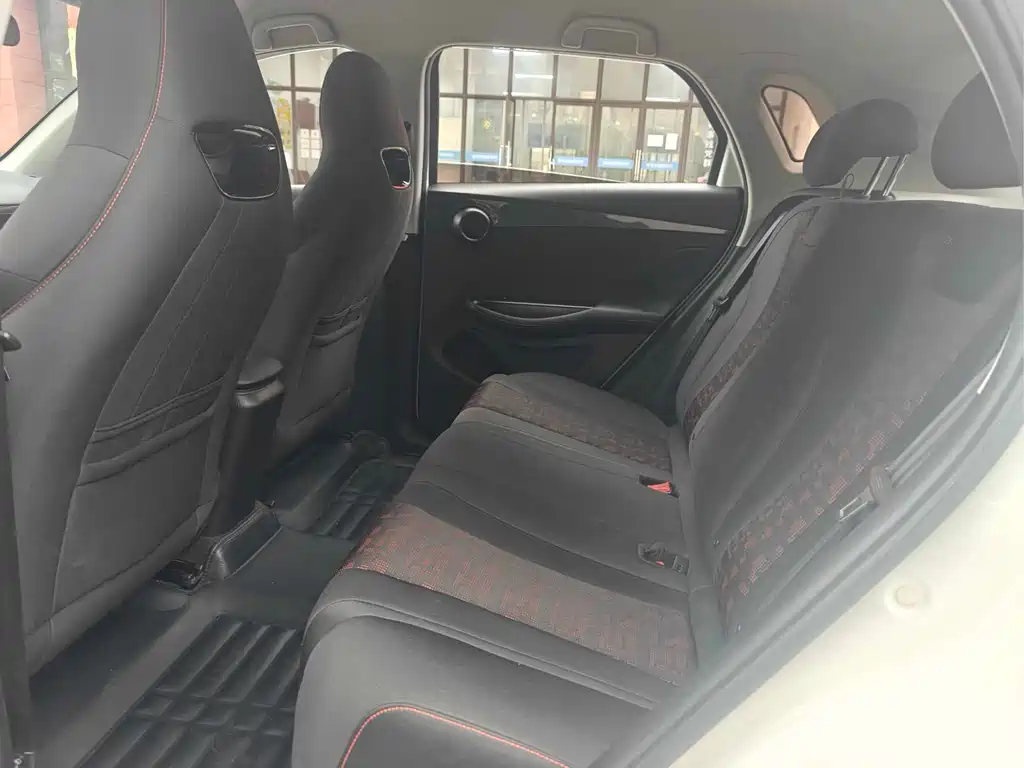 BYD e2 — миниатюра 6