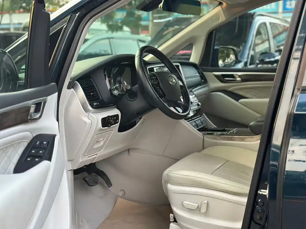GAC Motor Trumpchi M8 — миниатюра 4