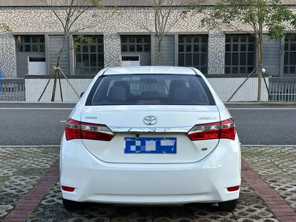 Toyota Corolla — миниатюра 8