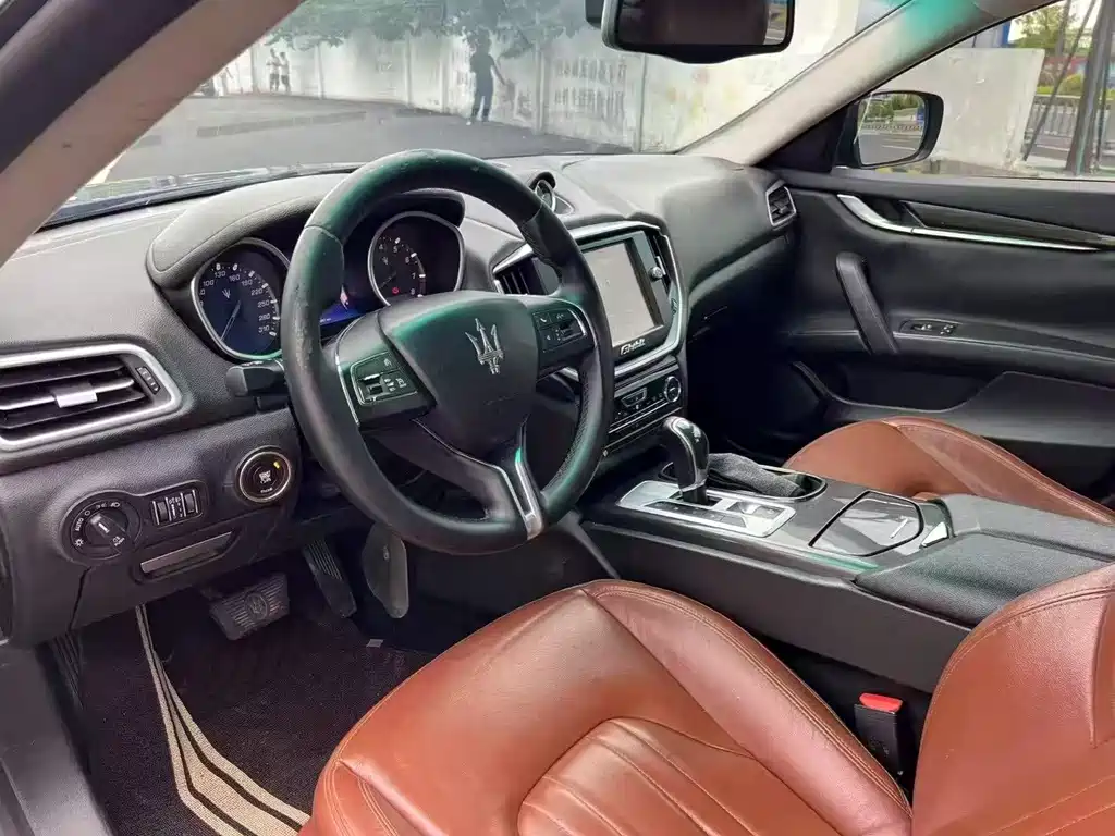 Maserati Ghibli — миниатюра 4