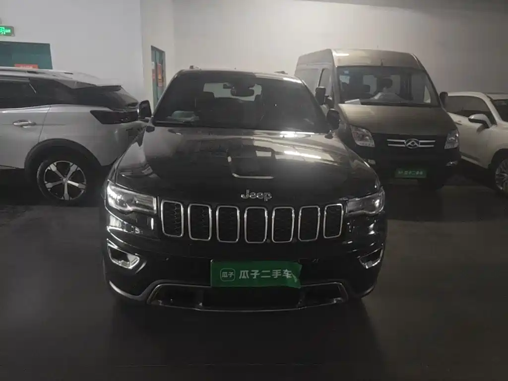 Jeep Grand Cherokee (Import) — миниатюра 2
