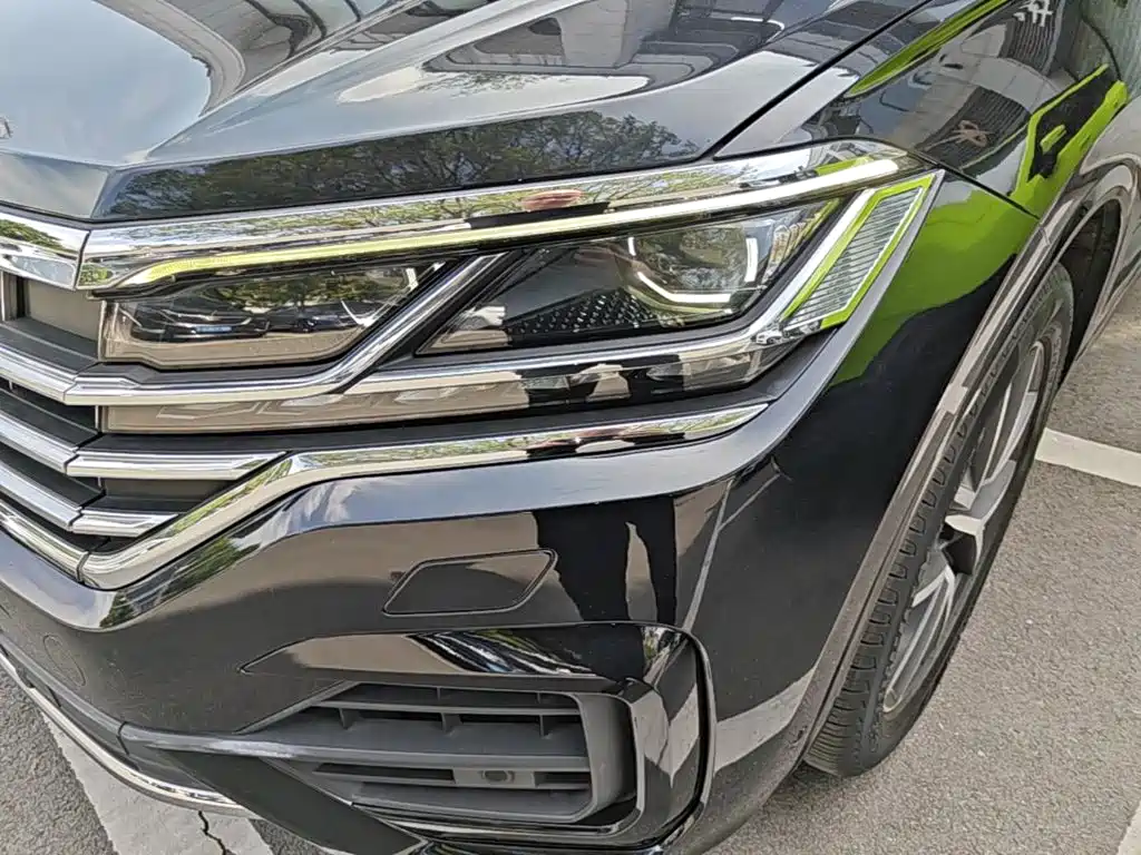 Volkswagen Touareg — миниатюра 24