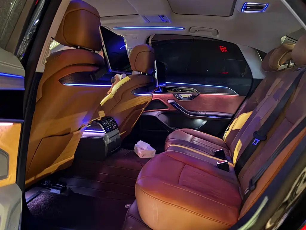 Audi A8 — миниатюра 4
