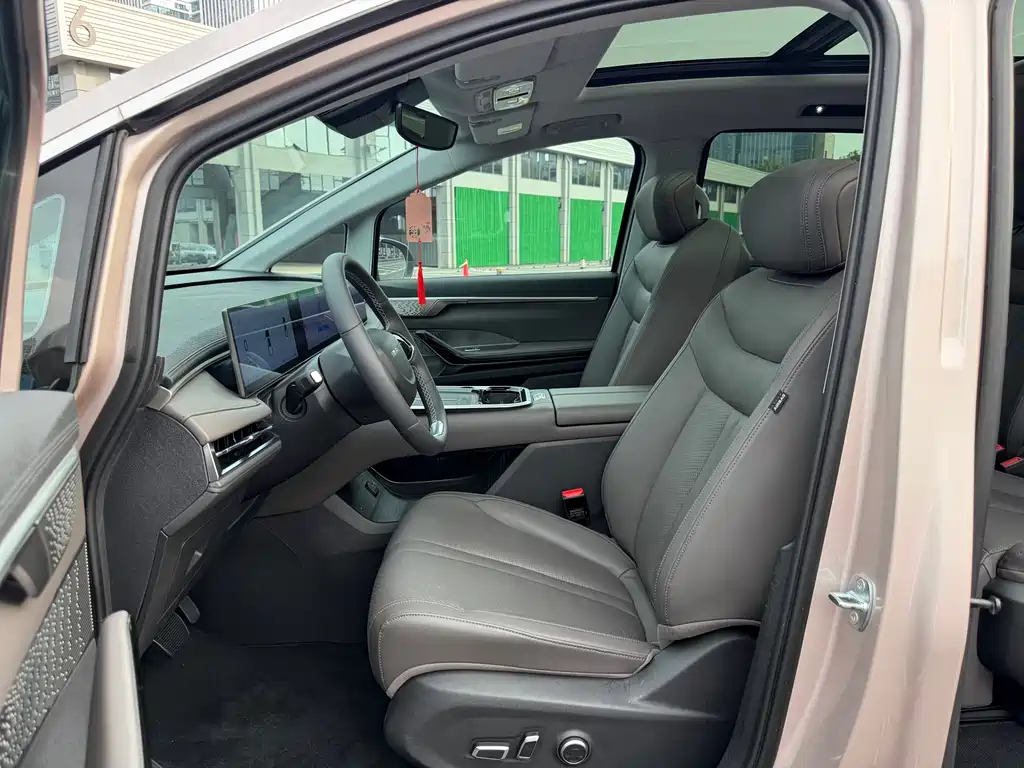 Maxus G70 2024 2.0T AT Flagship 7 мест