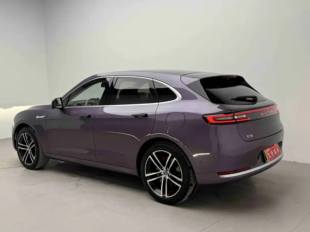 AITO ASK THE WORLD M5