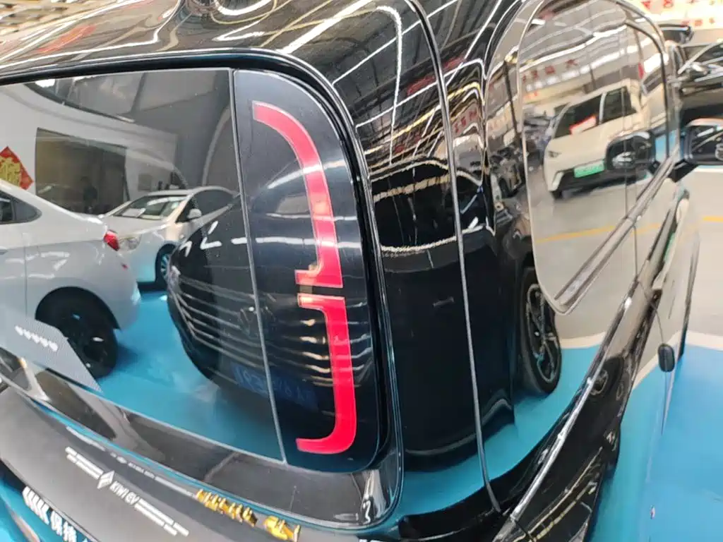 Baojun KiWi EV — миниатюра 8