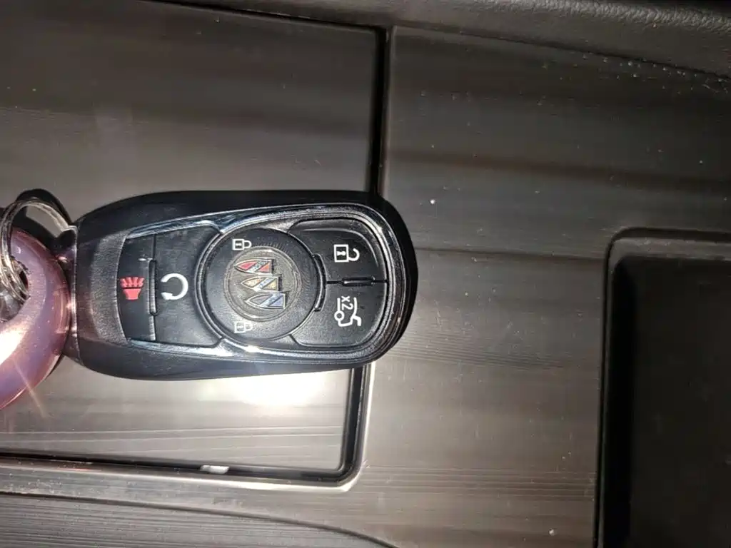 Buick LaCrosse — миниатюра 9
