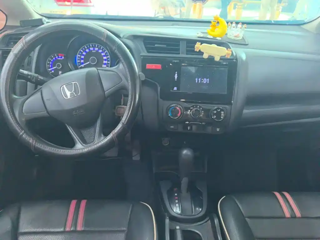 Honda Fit — миниатюра 10