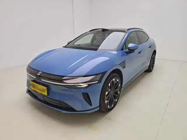 2025 Zeekr 007
