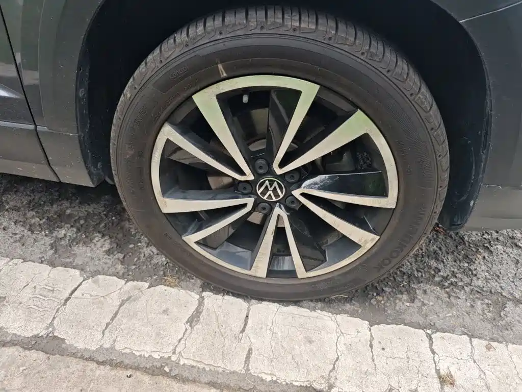 Volkswagen Tharu — миниатюра 8