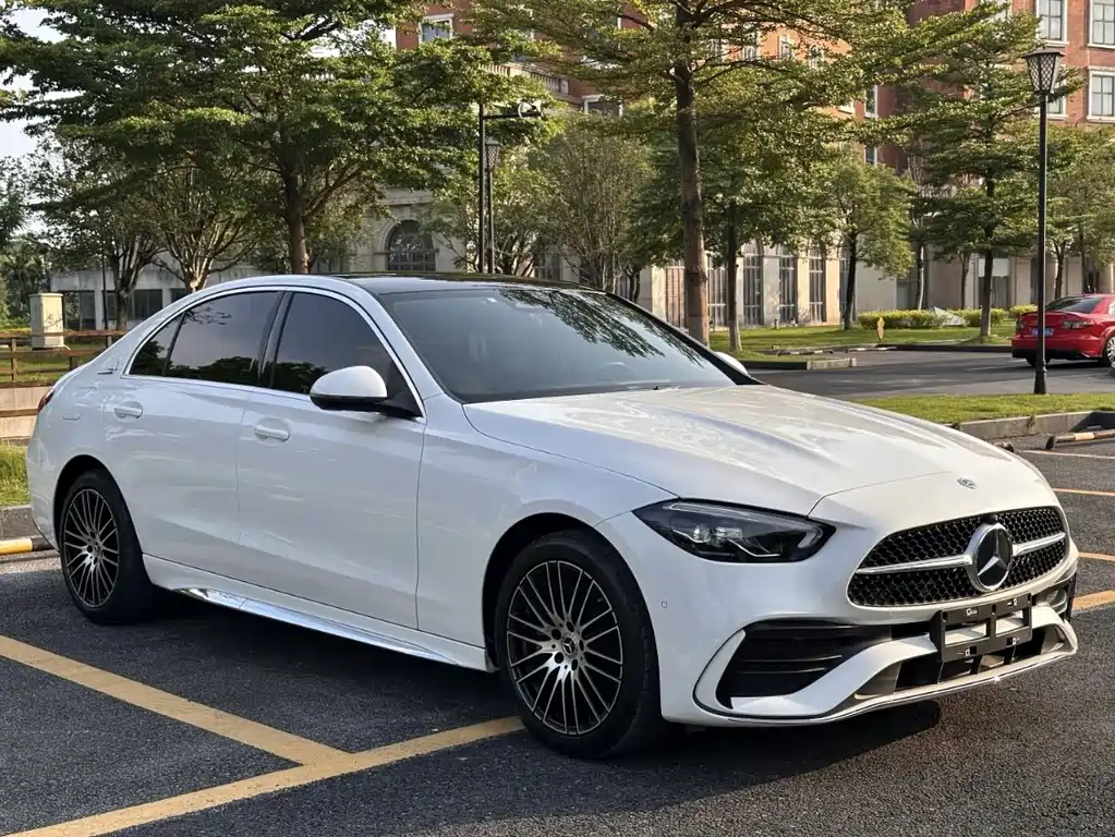 Mercedes-Benz C-Class — миниатюра 15
