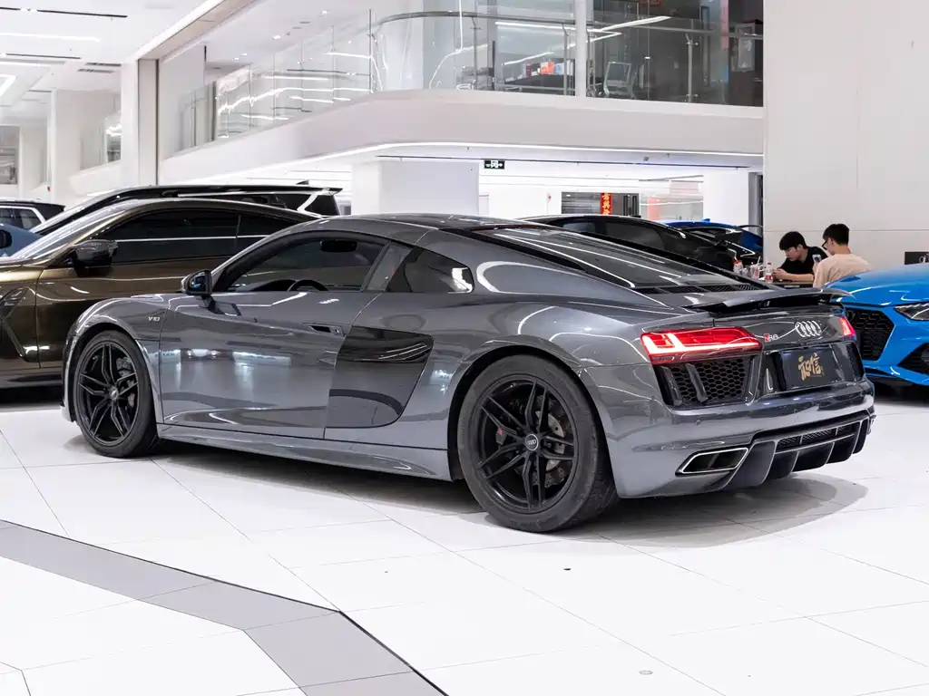 Audi R8 — миниатюра 5