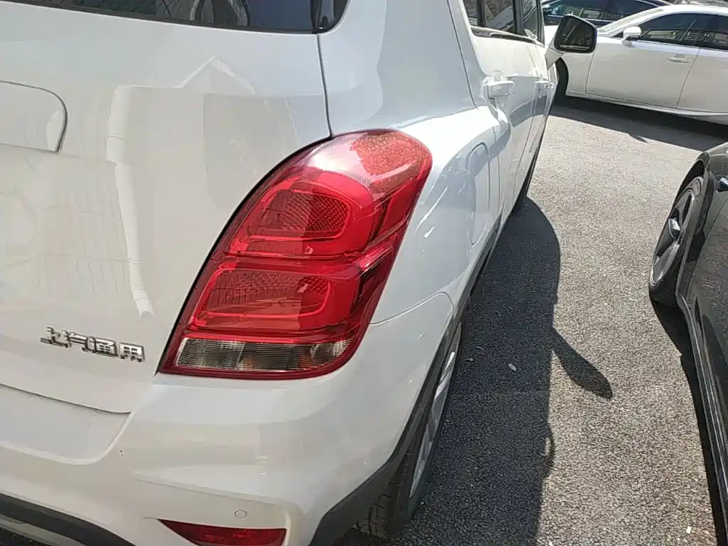 Chevrolet Trax — миниатюра 8