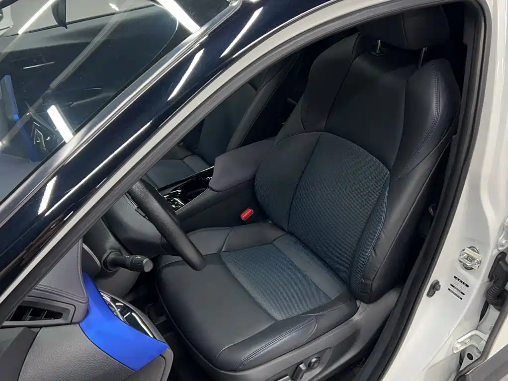 Toyota C-HR — миниатюра 10