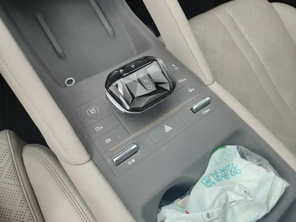 BYD Yuan UP — миниатюра 14