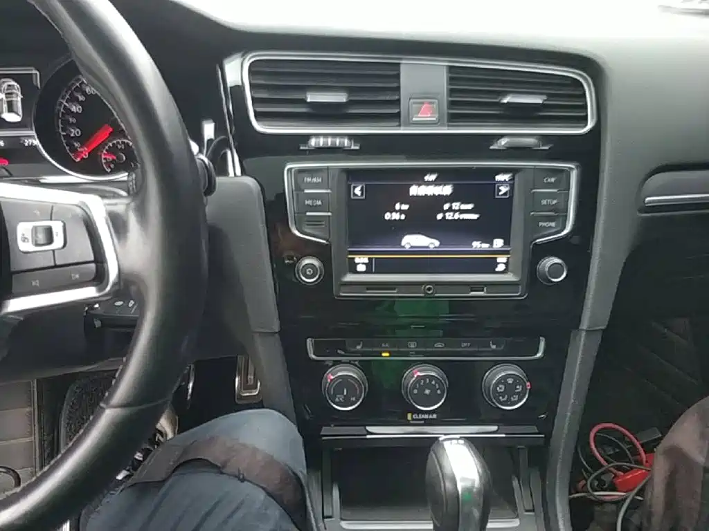 Volkswagen Golf — миниатюра 13