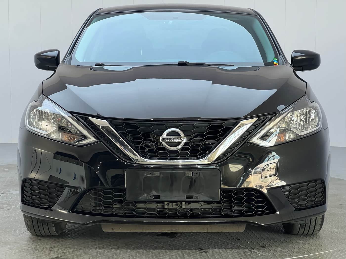 Nissan Sylphy 1.6 л 2024 г. Чёрный, пробег 44000 км