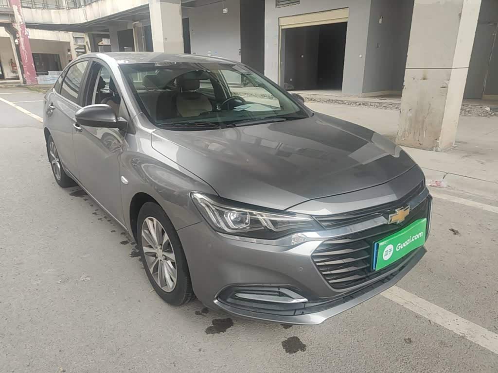 Chevrolet Monza 1.5 л 2022 г. Серебристо-серый, пробег 29600 км