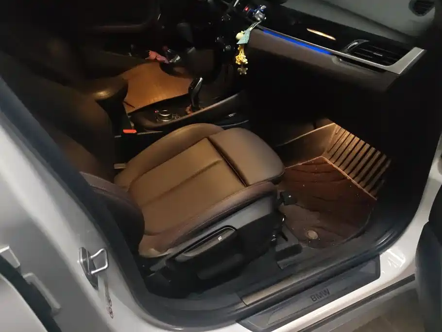 BMW X1 — миниатюра 8