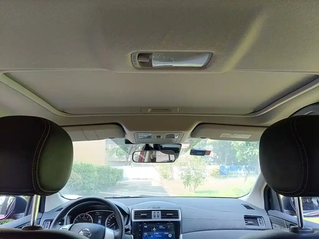 Nissan Tiida — миниатюра 14