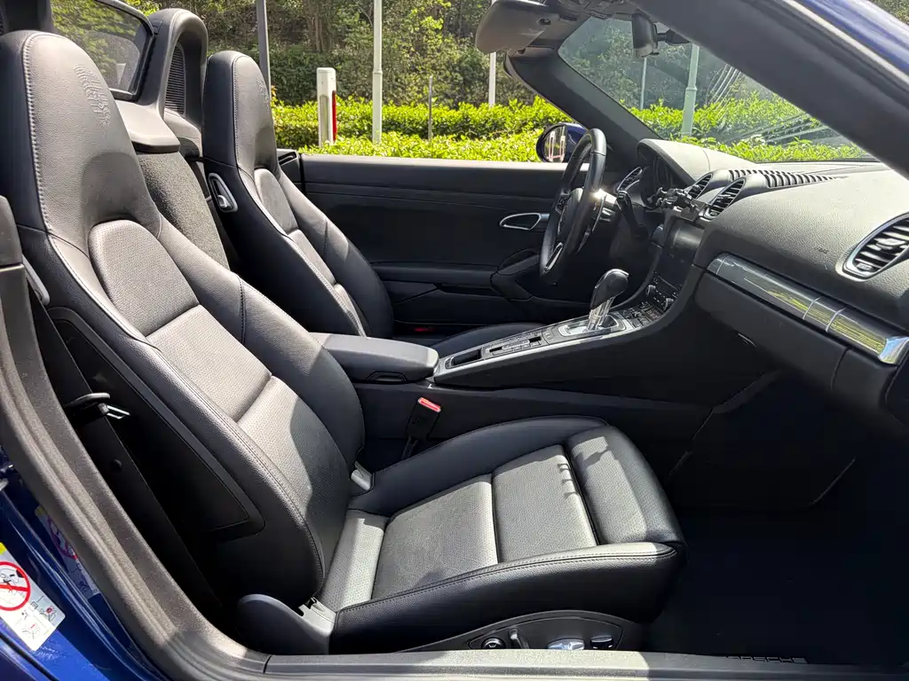 Porsche 718 2022 Boxster 2.0T