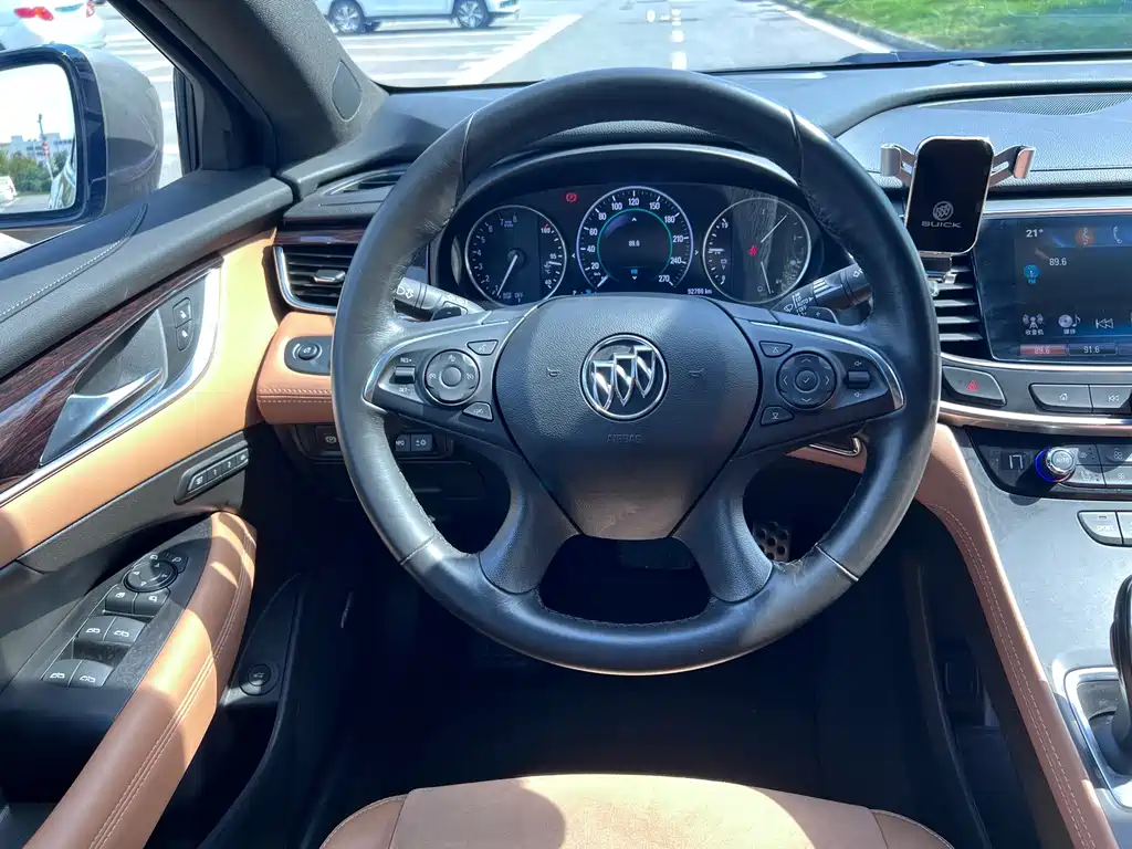 Buick LaCrosse — миниатюра 12