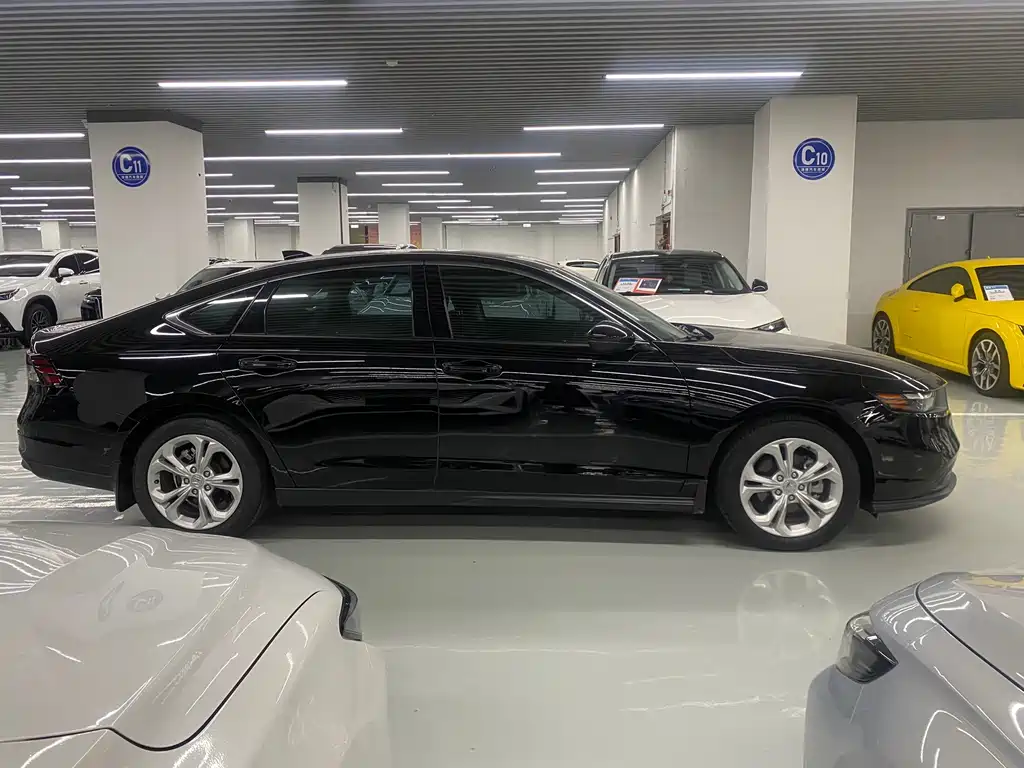 Honda Accord — миниатюра 4