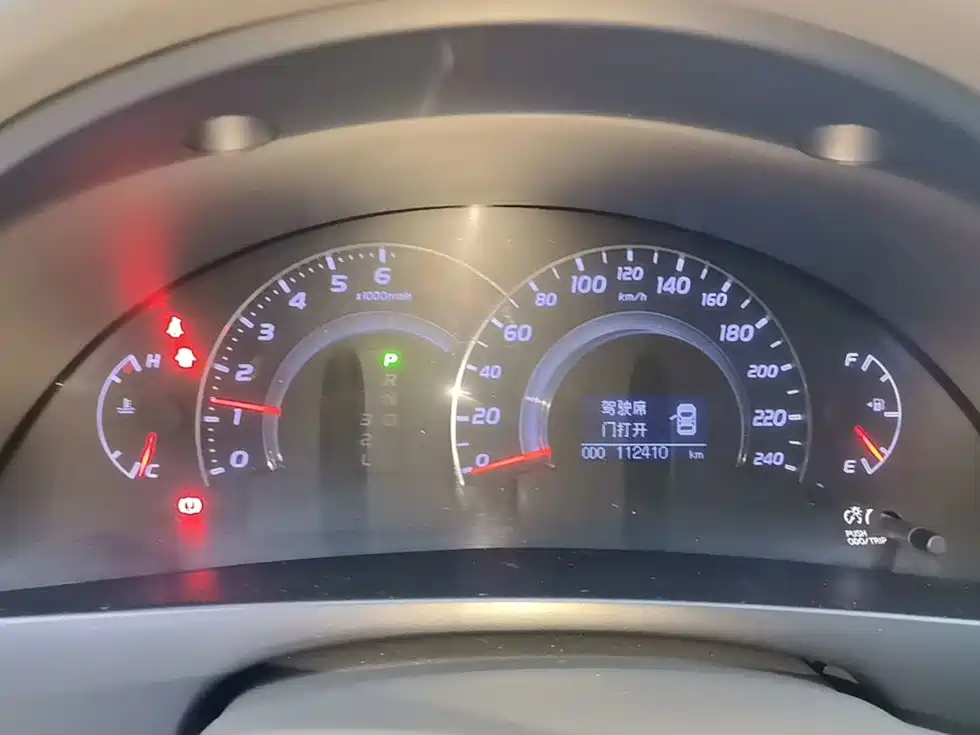 Toyota Camry — миниатюра 12