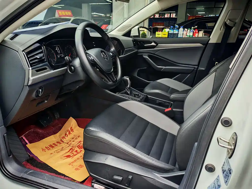 Volkswagen Sagitar 2020 200TSI DSG Comfort VI