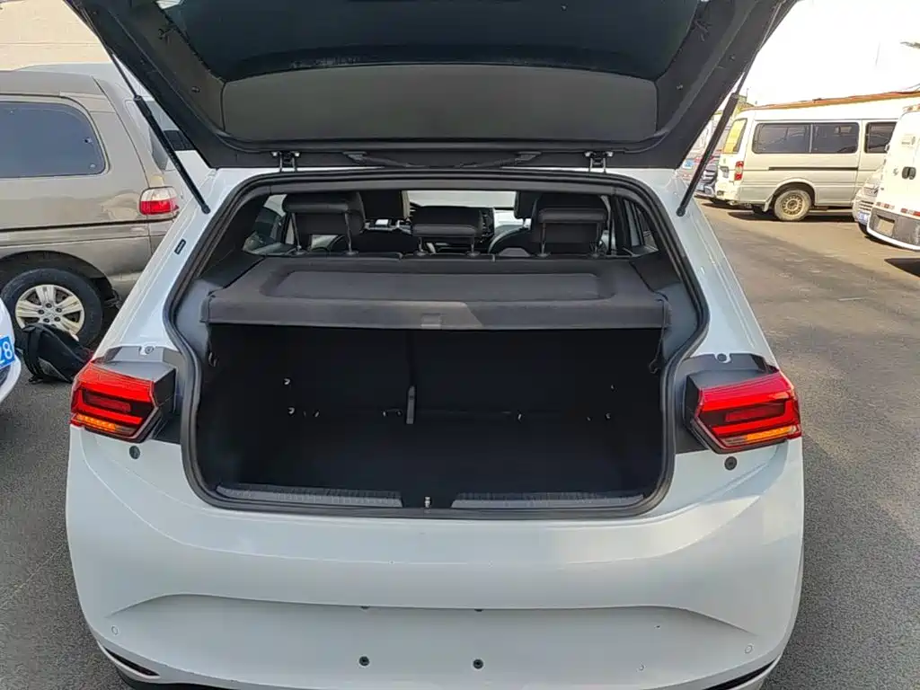 Volkswagen ID.3 — миниатюра 19
