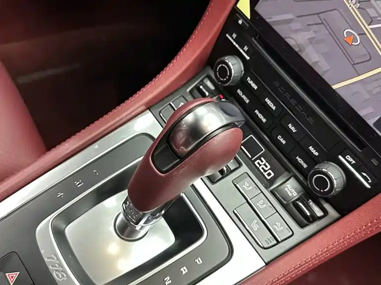 Porsche 718 — миниатюра 10