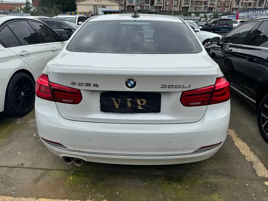BMW 3 Series — миниатюра 14