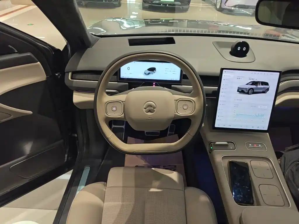 NIO ES8 — миниатюра 11