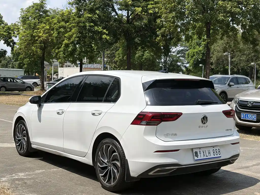 Volkswagen Golf — миниатюра 5