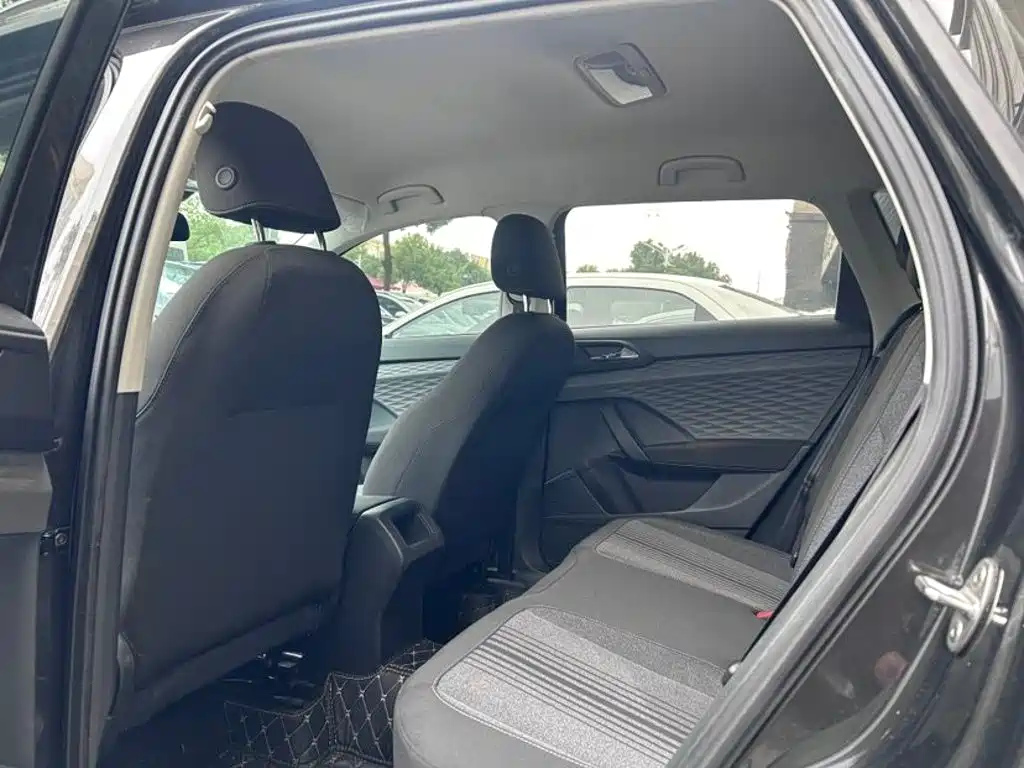Volkswagen Tharu — миниатюра 6