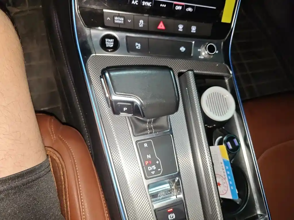 Audi A6L — миниатюра 7