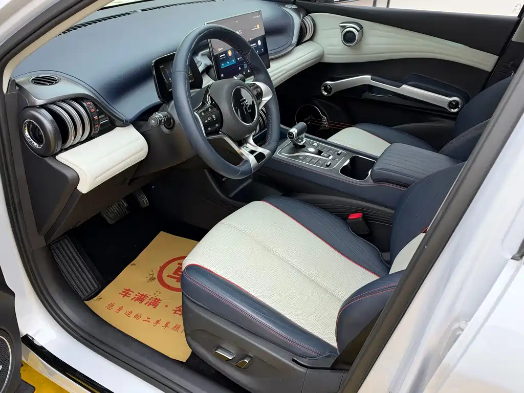 BYD Yuan Plus — миниатюра 4