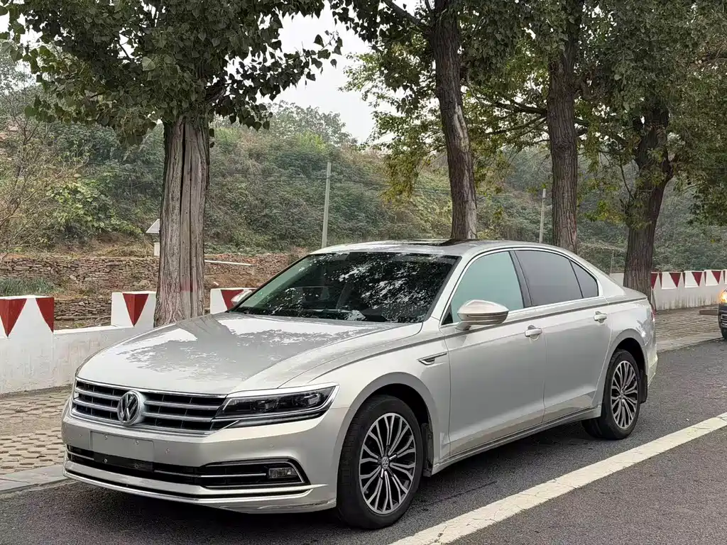 Volkswagen Phideon