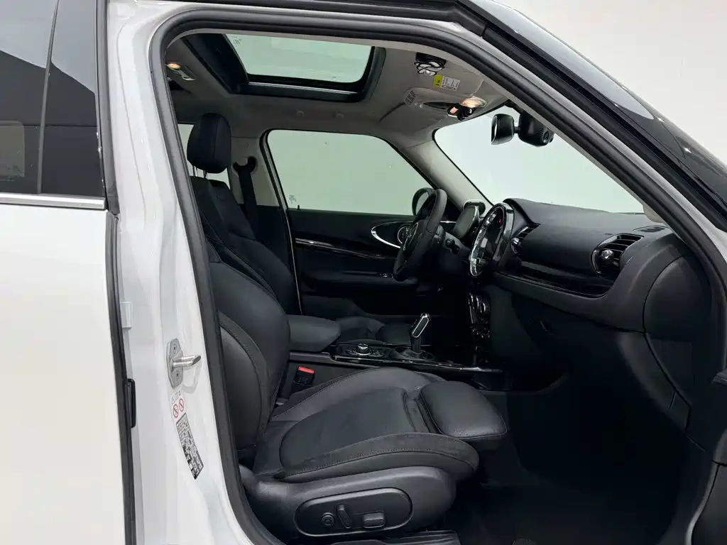 MINI Mini Clubman — миниатюра 18