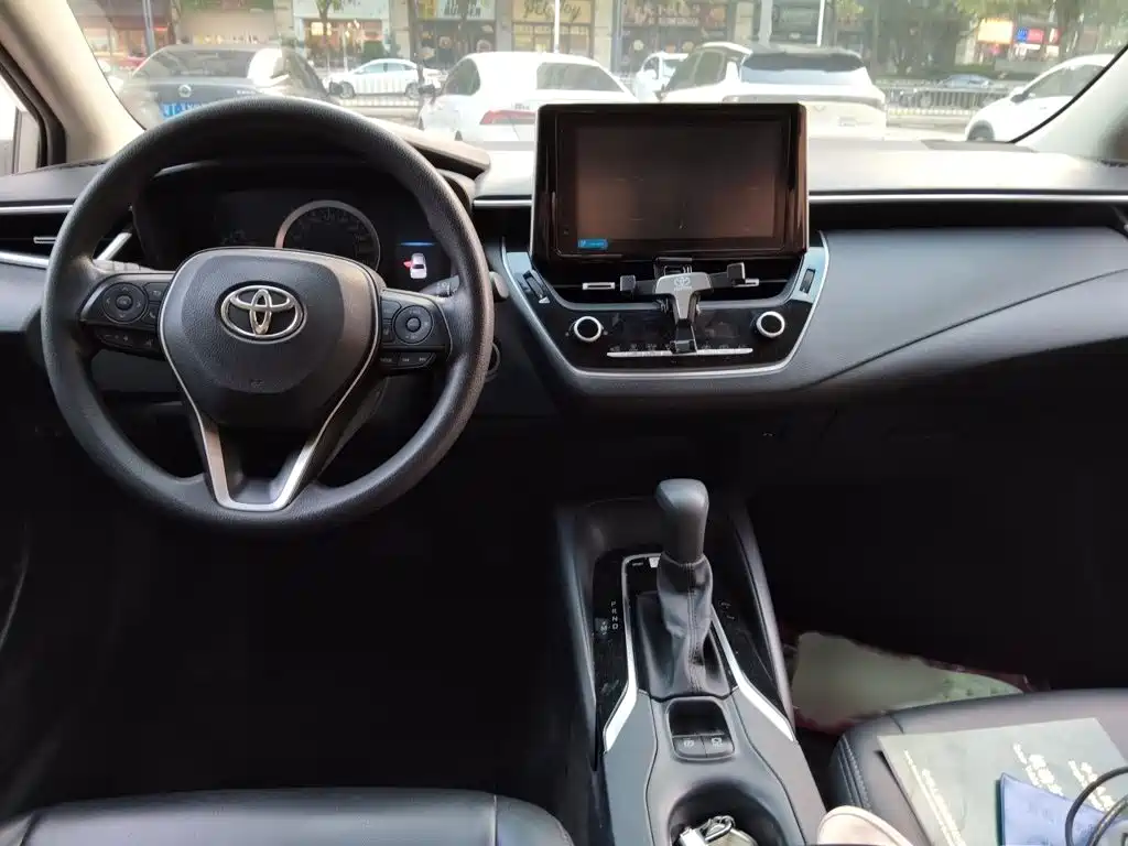Toyota Corolla — миниатюра 13