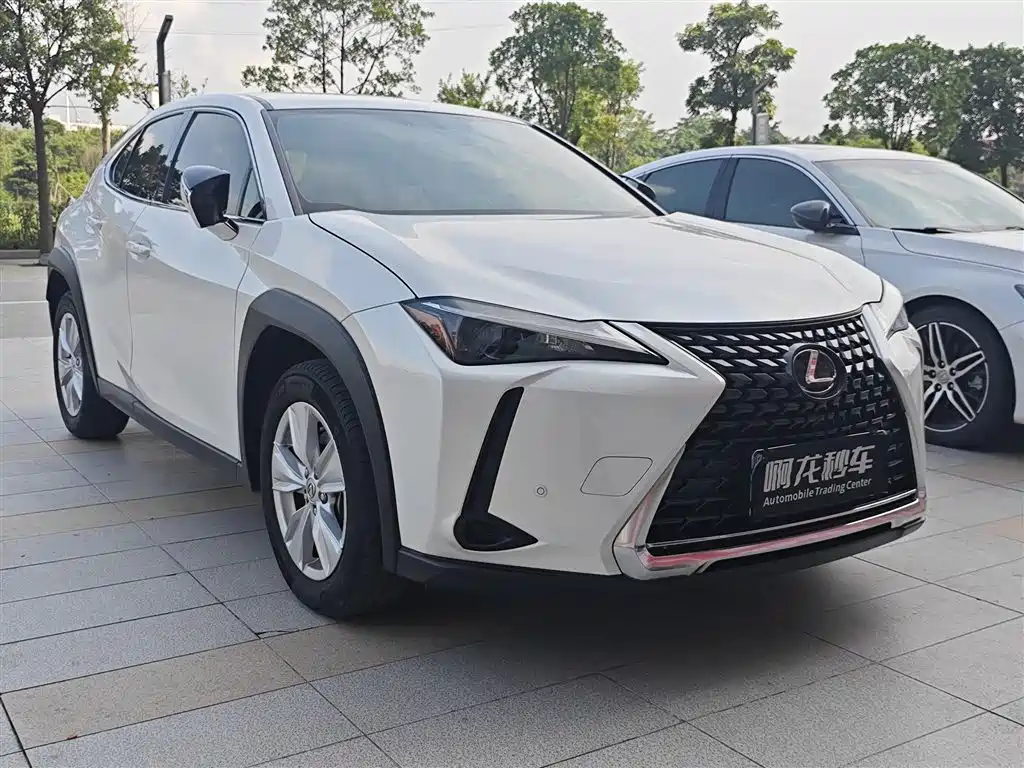 Lexus UX — миниатюра 3
