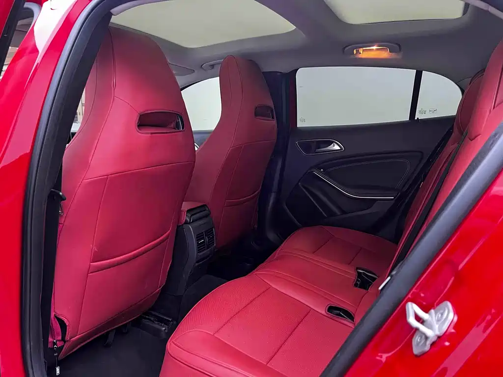 Mercedes-Benz GLA — миниатюра 5