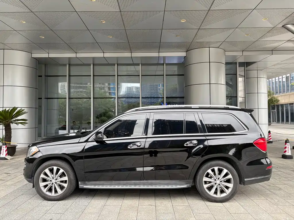 Mercedes-Benz GL-Class — миниатюра 4