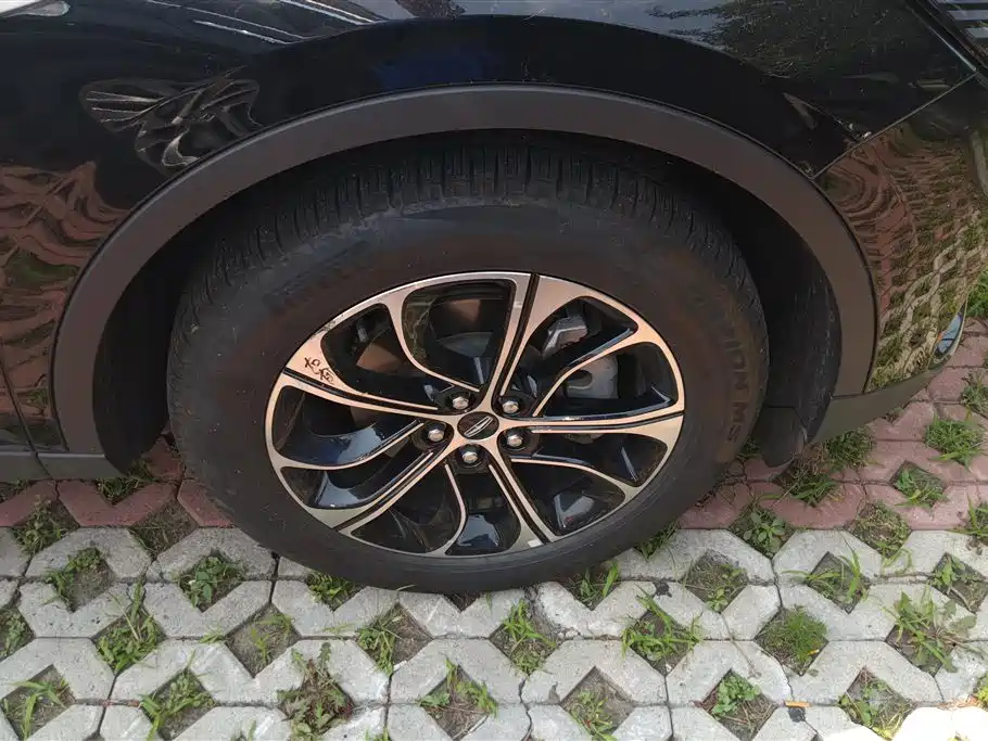 Lincoln Nautilus 2023 2.0T