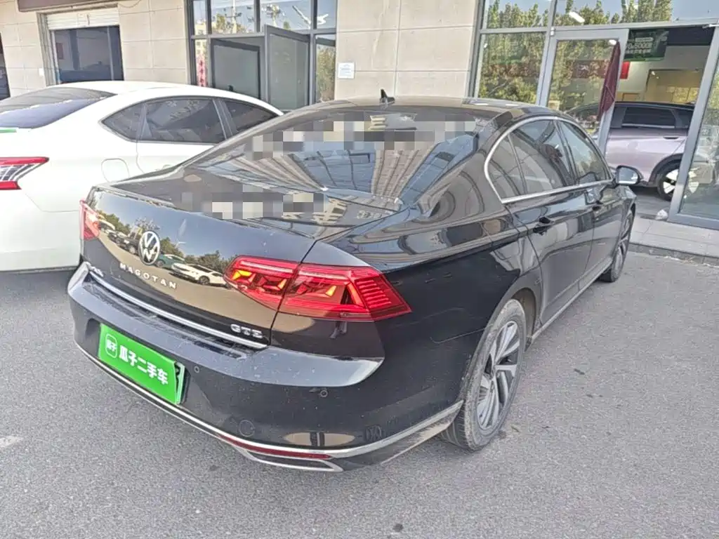 Volkswagen Magotan PHEV — миниатюра 7