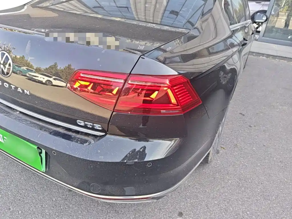 Volkswagen Magotan PHEV — миниатюра 8