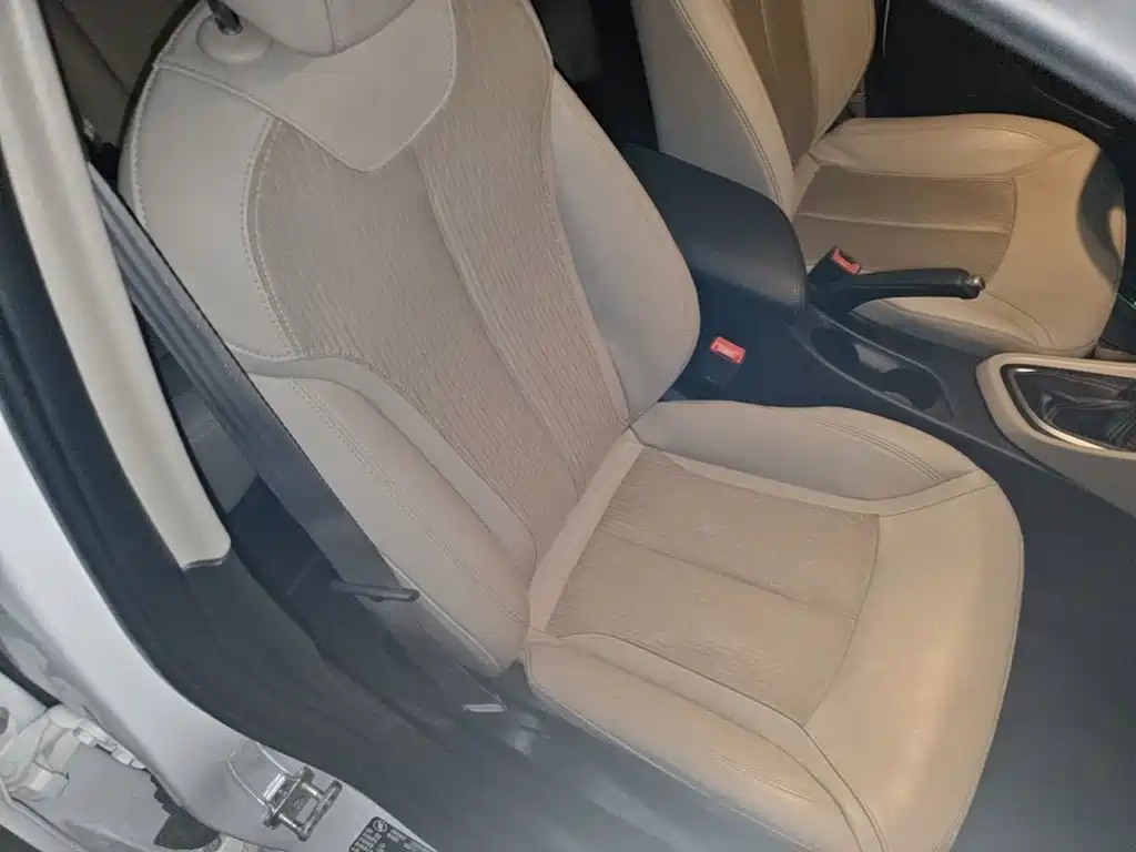 Buick Excelle — миниатюра 25
