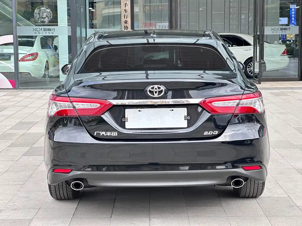 TOYOTA CAMRY